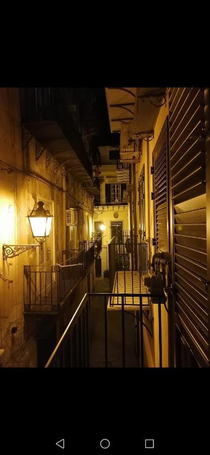 A Due Passi Appartament Palermo Exterior foto