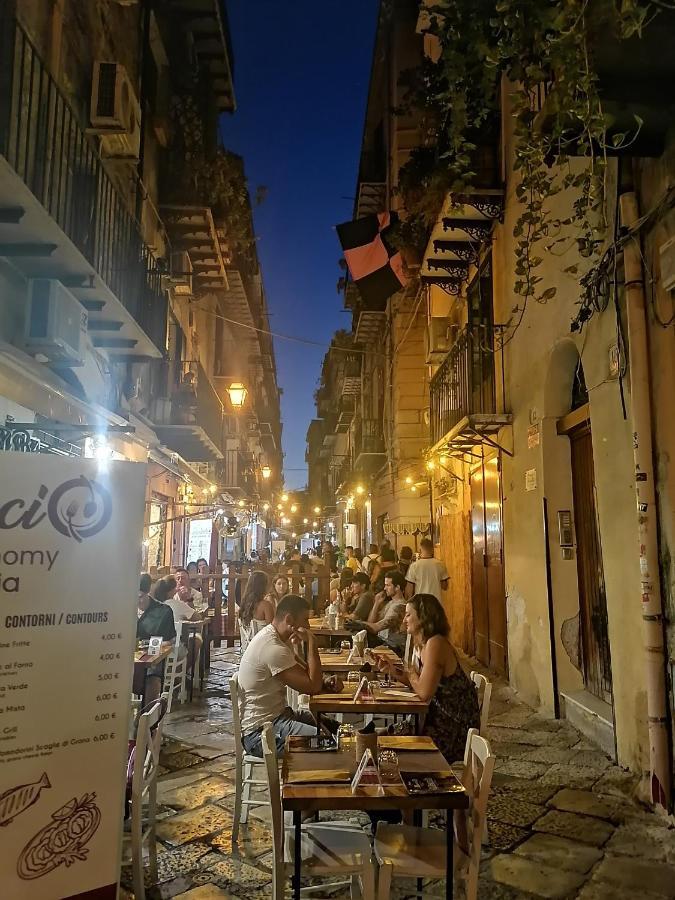 A Due Passi Appartament Palermo Exterior foto